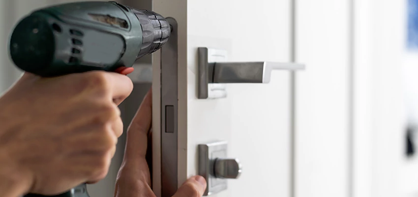 Locksmith For Lock Replacement Near Me in Montclair, CA